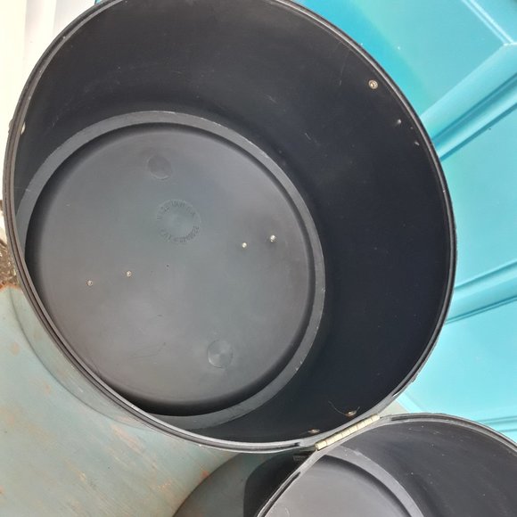 Vintage Wig Box or Hat Box Tall Narrow Suit Case Mod 60s Art Deco Contempo Hard - Picture 12 of 16